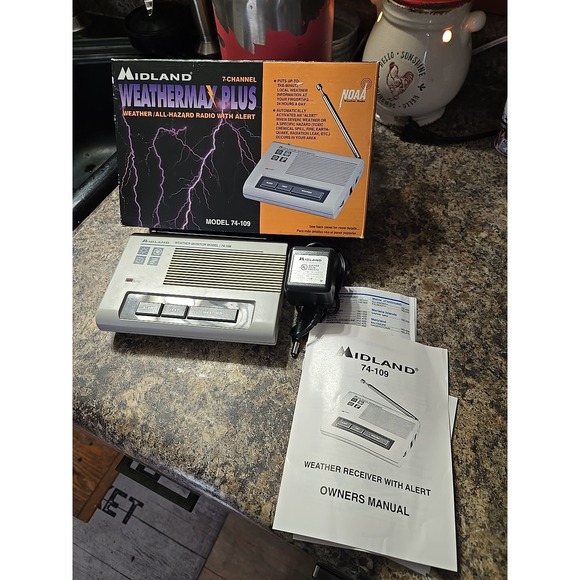 Midland WeatherMax Plus NOAA Weather Radio Model 74-109 With Alert and Box - Picture 1 of 7